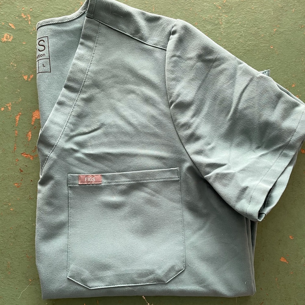 Figs Hydrogreen Catarina One Pocket Scrub Top L